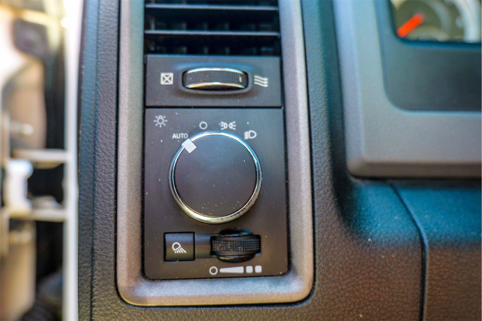 Used 2024 RAM 2500 Big Horn AWD/4WD image 25