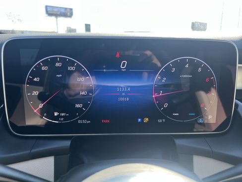 Used 2025 Mercedes-Benz GLC 300 image 22