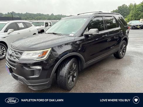 Used 2019 Ford Explorer XLT w/ Equipment Group 202A AWD/4WD image 1