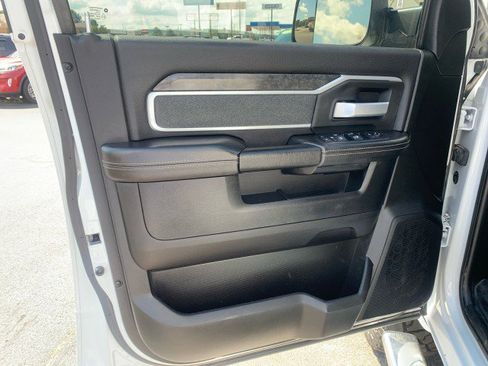 Used 2020 RAM 2500 Big Horn w/ Level 2 Equipment Group image 9