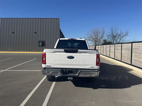 Certified 2021 Ford F150 XLT image 4