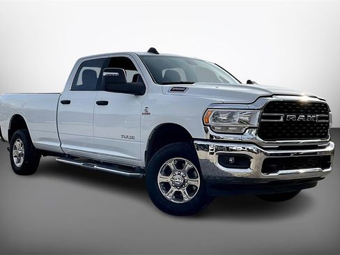 Used 2024 RAM 2500 Big Horn image 3