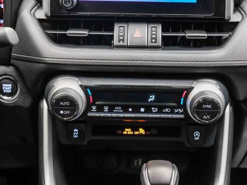 Used 2023 Toyota RAV4 XLE Premium image 15