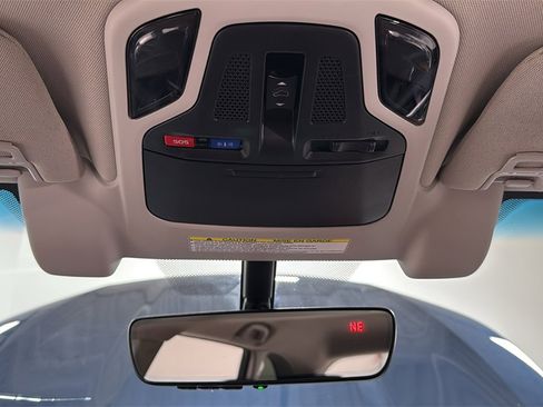 Used 2022 Subaru Outback Touring XT image 11