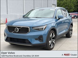 Used 2023 Volvo XC40 B5 Ultimate w/ Protection Package Premier video 1