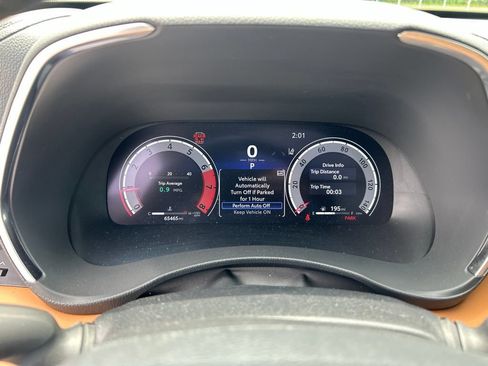 Certified 2024 Toyota Highlander Platinum AWD/4WD image 15