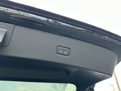 New 2026 Audi SQ8 Prestige AWD/4WD image 9