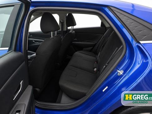 Used 2024 Hyundai Elantra SEL w/ Convenience Package FWD image 14