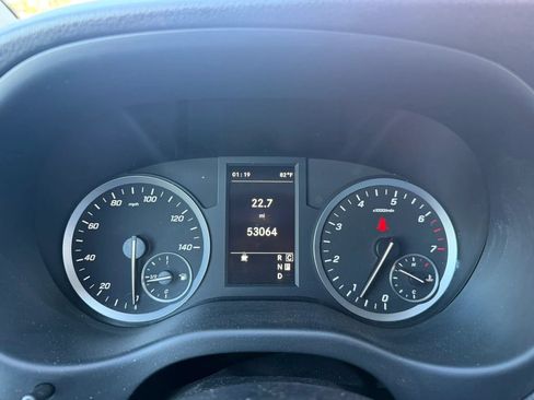 Used 2022 Mercedes-Benz Metris image 20