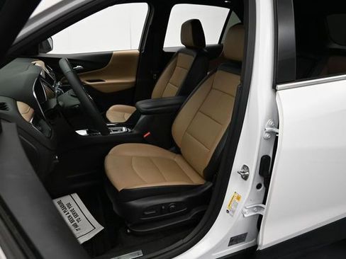 Used 2024 Chevrolet Equinox Premier FWD image 11