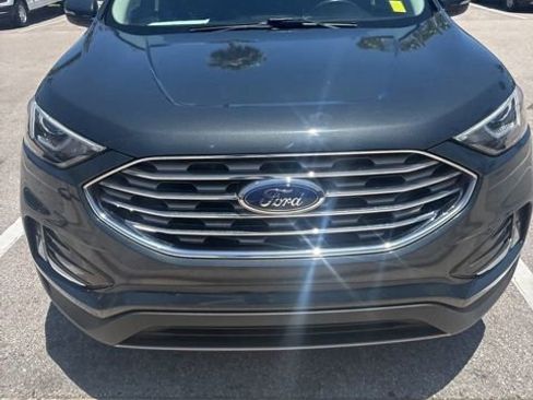 Used 2019 Ford Edge SEL w/ Equipment Group 201A FWD image 3