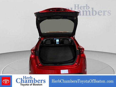 Used 2017 Toyota Prius Prime Premium FWD image 4
