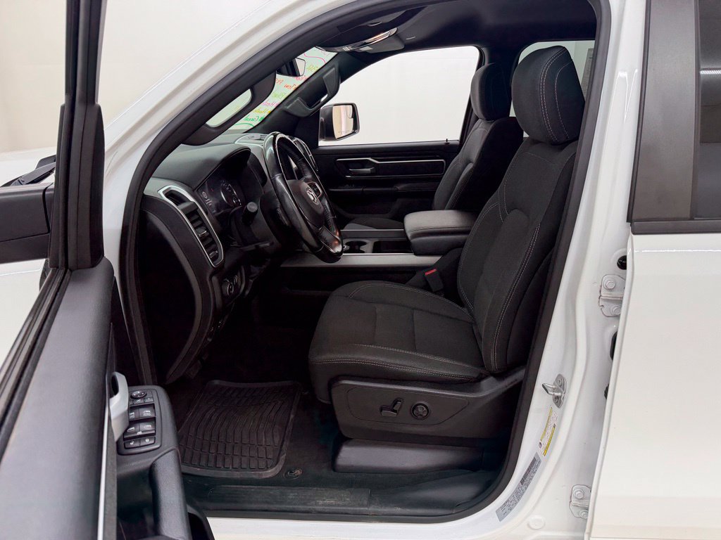 Used 2020 RAM 1500 Big Horn AWD/4WD image 17