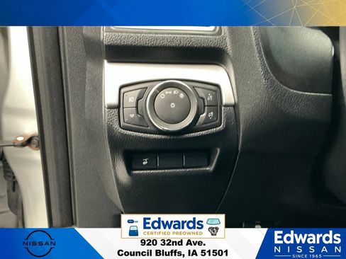 Used 2017 Ford Explorer XLT w/ Equipment Group 201A FWD image 27