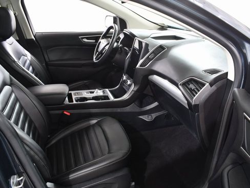 Used 2022 Ford Edge SEL w/ Convenience Package image 10