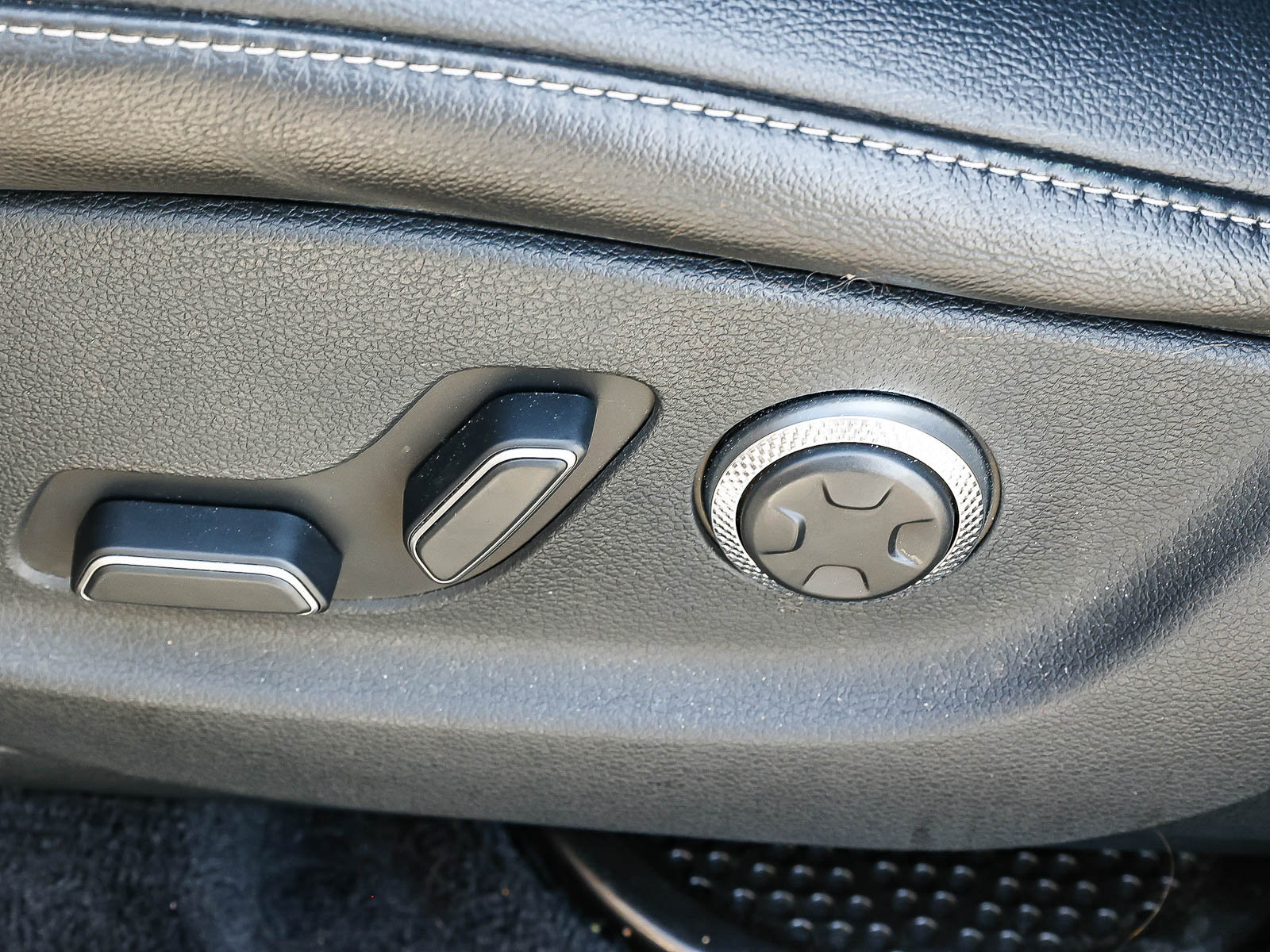 Used 2024 Genesis GV80 3.5T AWD/4WD image 22