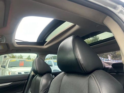 Used 2017 Nissan Maxima 3.5 SL image 5