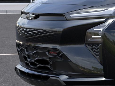 Used 2027 Chevrolet Bolt RS w/ Technology Package FWD image 13