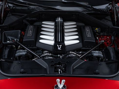 Used 2019 Rolls-Royce Wraith RWD image 39