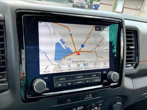 Used 2022 Nissan Frontier Pro-X w/ Technology Package RWD image 18