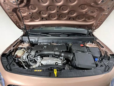 Used 2022 Mercedes-Benz GLB 250 image 33