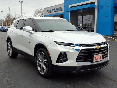 Used 2022 Chevrolet Blazer Premier w/ Enhanced Convenience Package image 2
