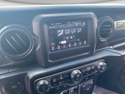 Used 2022 Jeep Wrangler Unlimited Sport AWD/4WD image 26