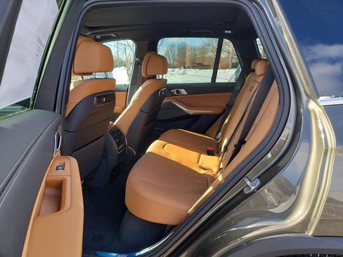 New 2026 BMW X5 xDrive40i w/ Climate Comfort Package image 7