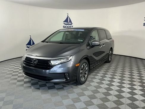 Used 2023 Honda Odyssey EX-L image 3