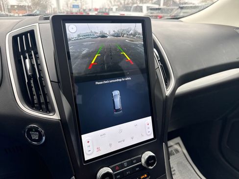 Used 2024 Ford Edge SEL w/ Convenience Package image 41