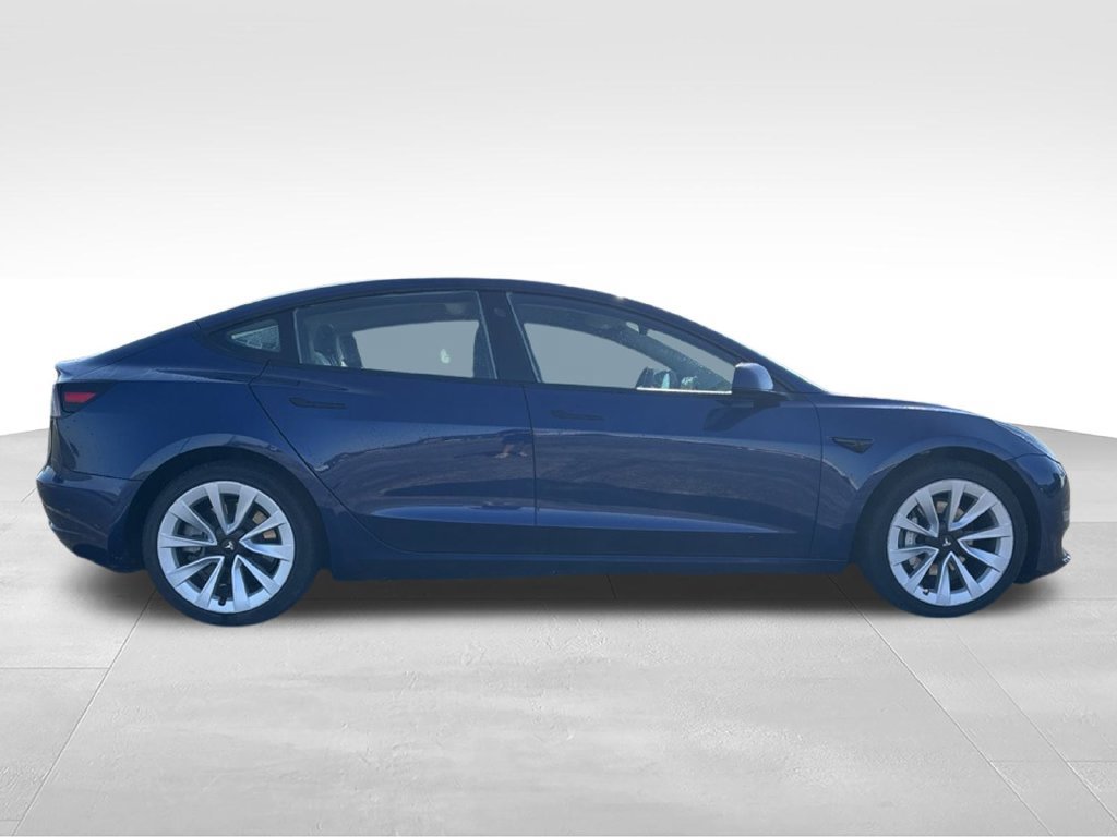Used 2022 Tesla Model 3 Long Range AWD/4WD image 5