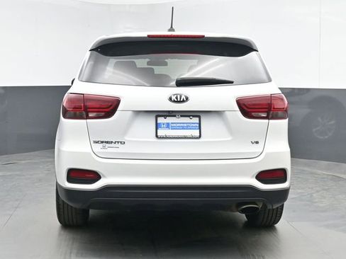 Used 2020 Kia Sorento LX image 9