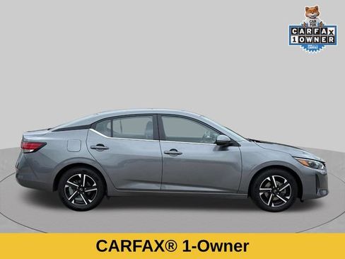 Used 2024 Nissan Sentra SV FWD image 2