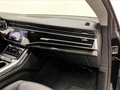 Used 2023 Audi Q8 Premium Plus w/ Premium Plus Package image 16