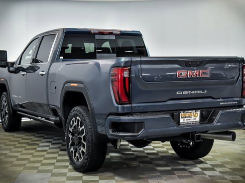 New 2025 GMC Sierra 2500 Denali w/ Denali Reserve Package image 4