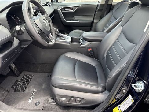 Used 2024 Toyota RAV4 XLE Premium FWD image 12