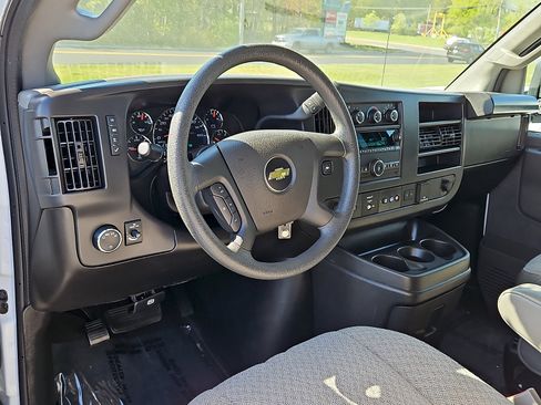 Used 2024 Chevrolet Express 3500 LT w/ LT Preferred Equipment Group RWD image 14