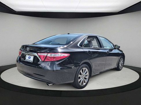 Used 2016 Toyota Camry XLE FWD image 8