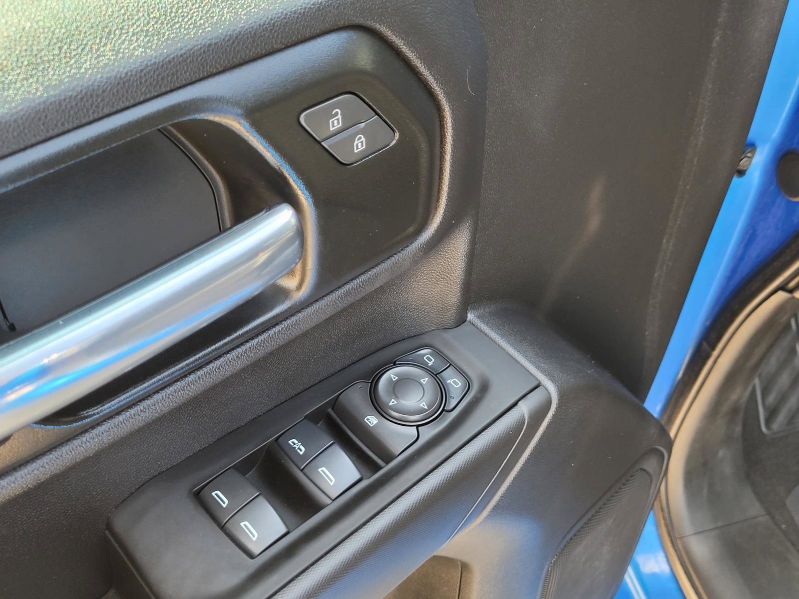 Used 2025 Chevrolet Silverado 1500 Custom RWD image 20
