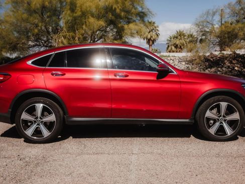 Used 2017 Mercedes-Benz GLC 300 4MATIC Coupe w/ Premium 2 Package image 4