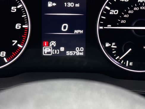 Used 2025 Subaru Crosstrek 2.5i Premium AWD/4WD image 23
