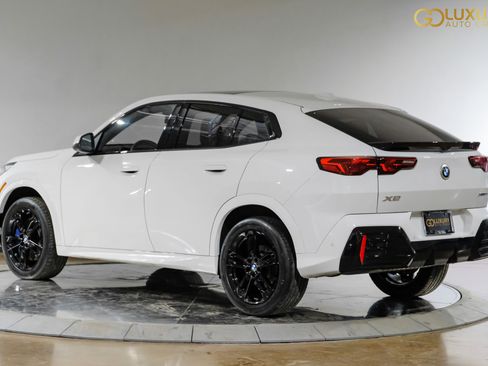 Used 2026 BMW X2 xDrive28i image 12