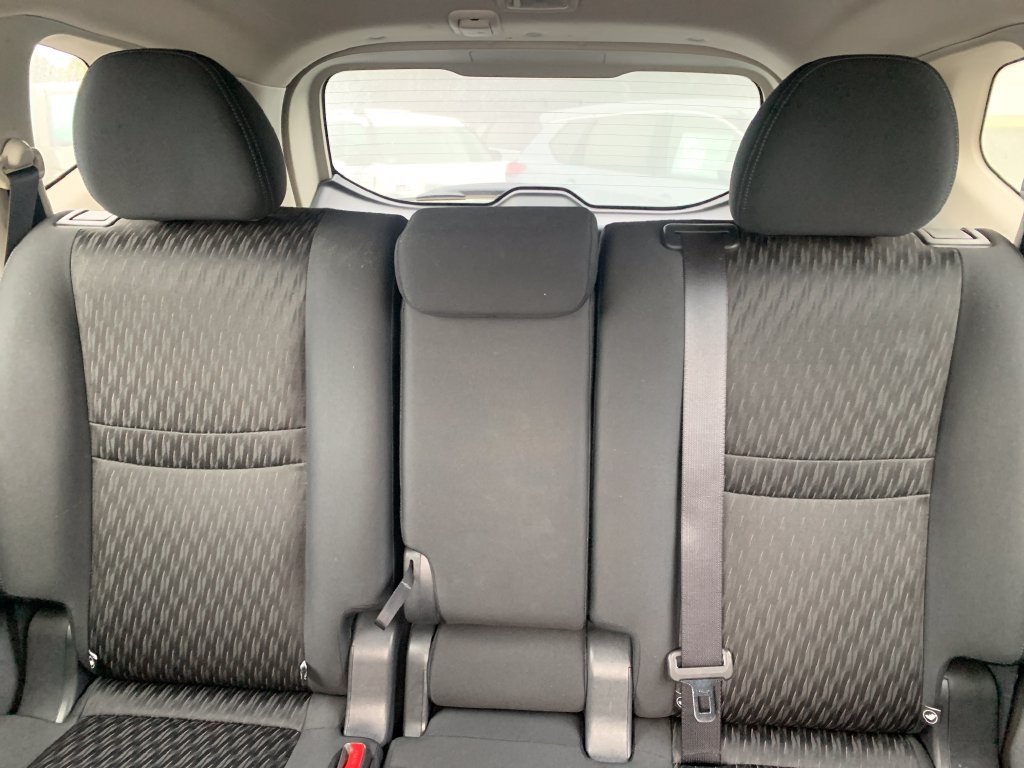 Used 2018 Nissan Rogue S AWD/4WD image 25