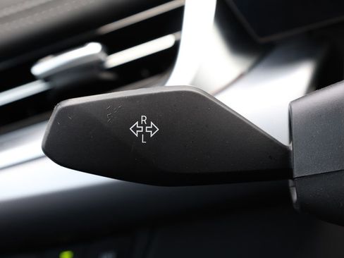 Used 2025 BMW X1 xDrive28i image 38