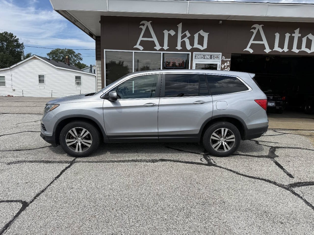 Used 2017 Honda Pilot EX-L image 6