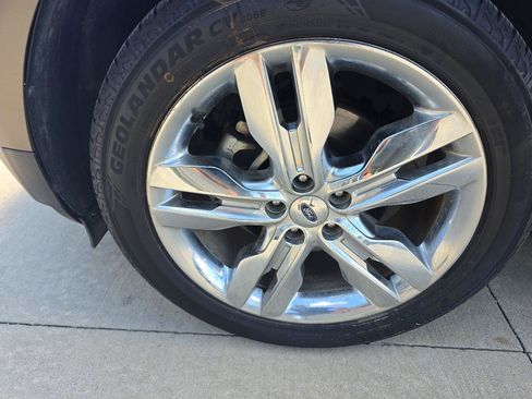 Used 2013 Ford Edge Limited FWD image 13