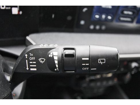 Used 2026 Nissan Kicks SV FWD image 11