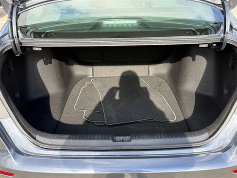 Certified 2025 Honda Accord SE image 5