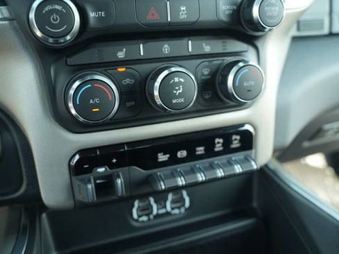 Used 2021 RAM 3500 Laramie w/ Cold Weather Group AWD/4WD image 35