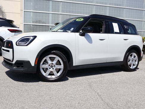 Used 2025 MINI Cooper Countryman S AWD/4WD image 1